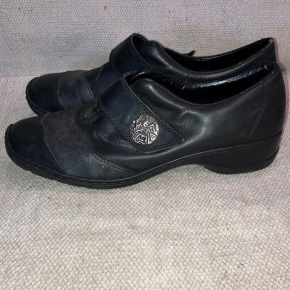 Rieker women’s size 39 Black Leather Mules with Silver Accent - Picture 11 of 16